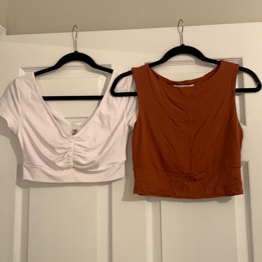 Crop Athletic Tops